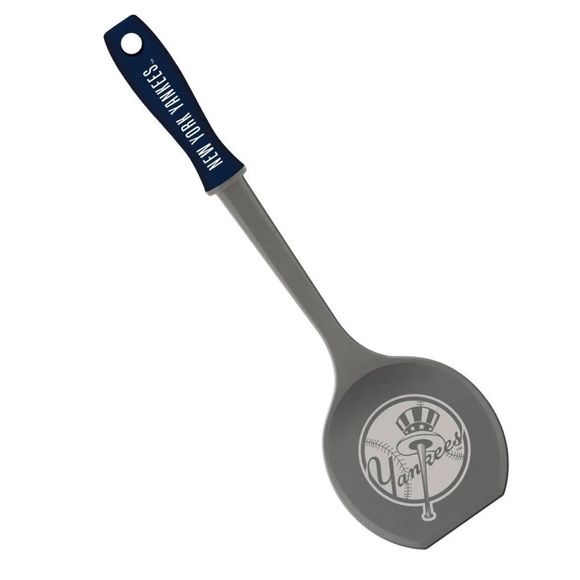 Officially-licensed MLB New York Yankees Fan Flipper Spatula - Picture 1 of 8